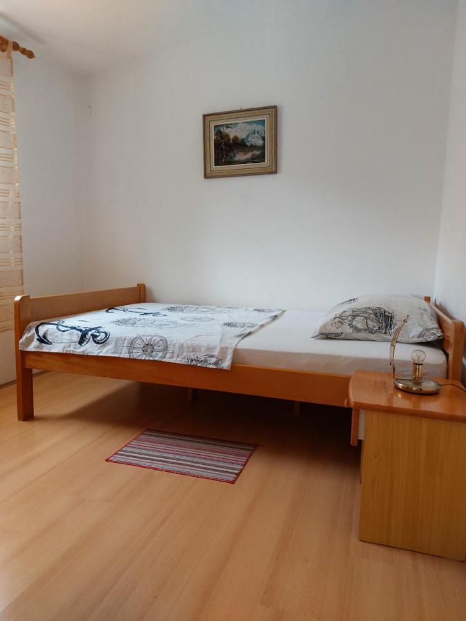 Apartman Nardi Vir Bagian luar foto