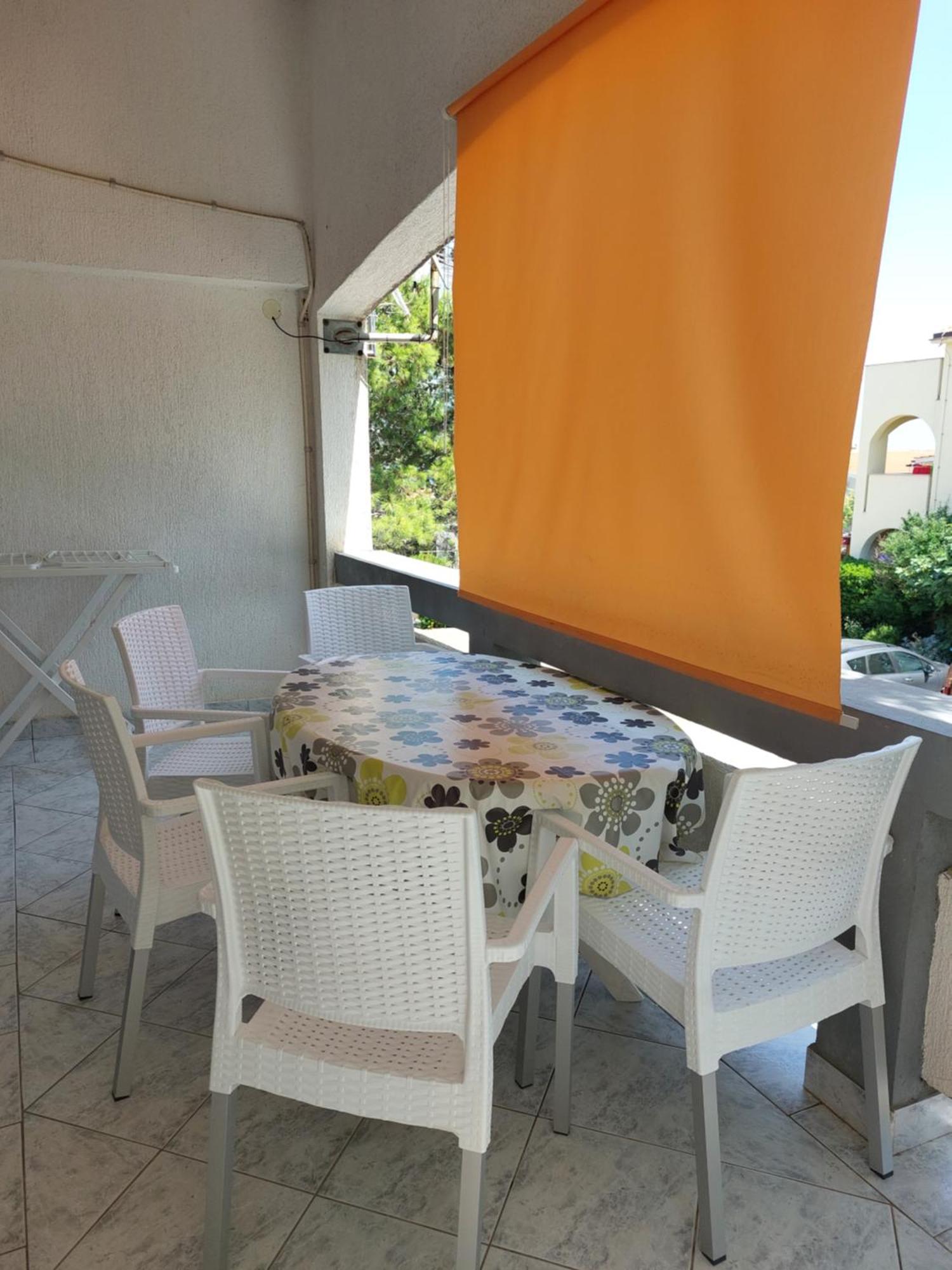 Apartman Nardi Vir Bagian luar foto
